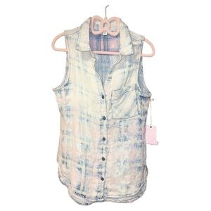 Dylan acid wash sleeveless button up collared top size small NWT